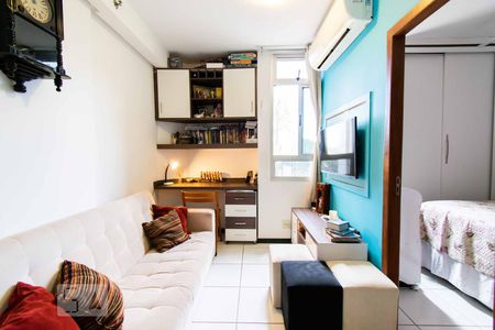 Sala de apartamento para alugar com 1 quarto, 36m² em Zona Industrial (guará), Brasília