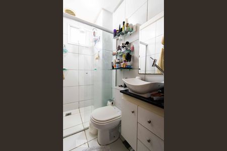 Banheiro de apartamento para alugar com 1 quarto, 36m² em Zona Industrial (guará), Brasília