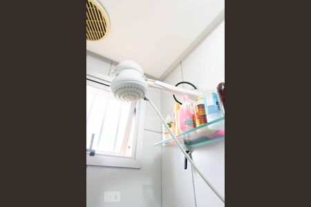 Chuveiro do Banheiro de apartamento para alugar com 1 quarto, 36m² em Zona Industrial (guará), Brasília