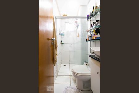 Banheiro de apartamento para alugar com 1 quarto, 36m² em Zona Industrial (guará), Brasília