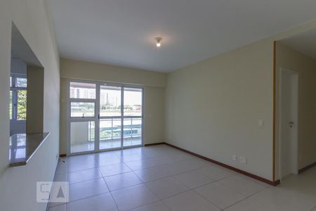 Sala de apartamento à venda com 2 quartos, 83m² em Barra da Tijuca, Rio de Janeiro