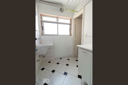 Apartamento para alugar com 75m², 3 quartos e 2 vagas Apartamento para alugar com 75m², 3 quartos e 2 vagasÁrea de Serviço