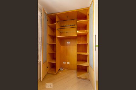 Apartamento para alugar com 75m², 3 quartos e 2 vagas Apartamento para alugar com 75m², 3 quartos e 2 vagasDormitório 2