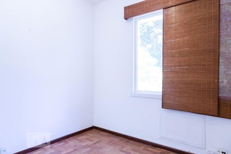 Apartamento à venda com 102m², 3 quartos e 2 vagasQuarto 2