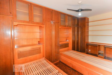 Apartamento à venda com 150m², 4 quartos e 2 vagasQuarto 2