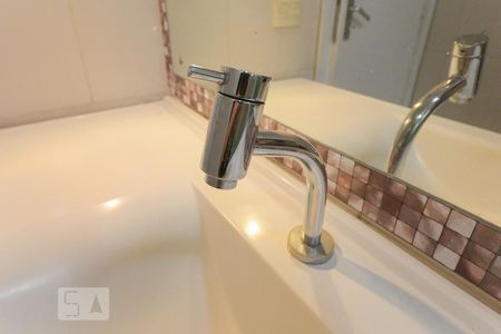 Apartamento à venda com 150m², 4 quartos e 2 vagasBanheiro suíte torneira