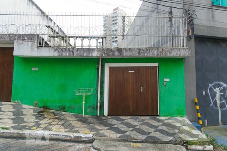 Casa à venda com 180m², 2 quartos e 1 vagaFachada