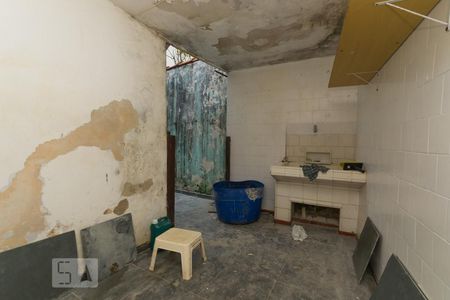 Casa à venda com 180m², 2 quartos e 1 vagaÁrea de serviço