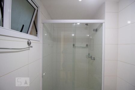 Apartamento à venda com 80m², 3 quartos e 1 vaga Apartamento à venda com 80m², 3 quartos e 1 vagaBanheiro da Suíte