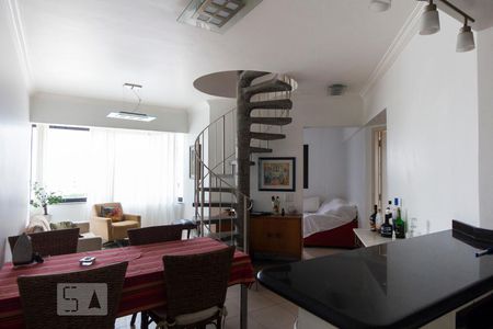Sala de apartamento para alugar com 2 quartos, 125m² em Vila Paulista, São Paulo