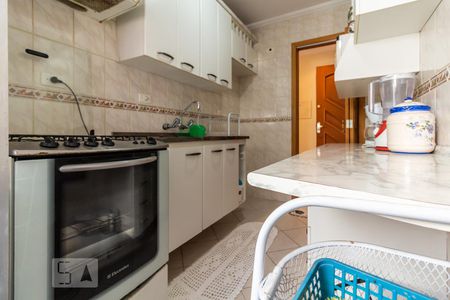 Cozinha de apartamento à venda com 3 quartos, 68m² em Parque Continental, Osasco