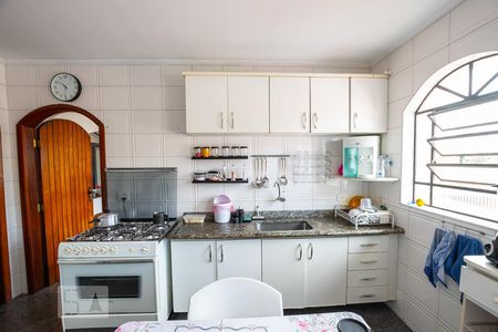 Casa à venda com 270m², 4 quartos e 2 vagas