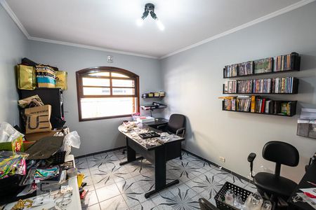 Casa à venda com 270m², 4 quartos e 2 vagas Casa à venda com 270m², 4 quartos e 2 vagasQuarto