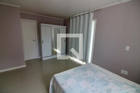 Casa de condomínio à venda com 240m², 3 quartos e 1 vagaSuite 1