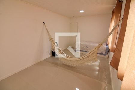 Casa de condomínio à venda com 240m², 3 quartos e 1 vagaQuarto