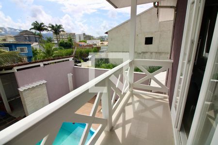 Casa de condomínio à venda com 240m², 3 quartos e 1 vagaVaranda da Suite