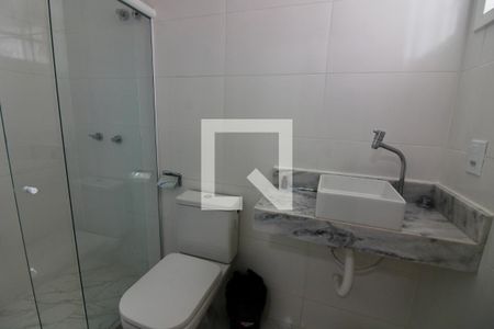 Casa de condomínio à venda com 240m², 3 quartos e 1 vagaBanheiro da Suíte 2