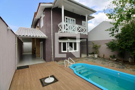 Casa de condomínio à venda com 240m², 3 quartos e 1 vagaFachada