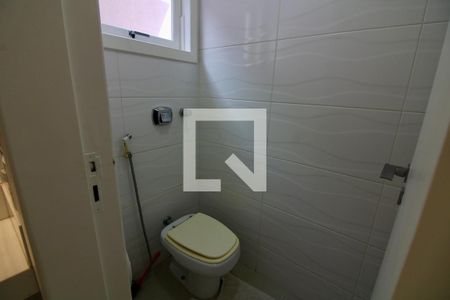 Casa de condomínio à venda com 240m², 3 quartos e 1 vagaLavabo