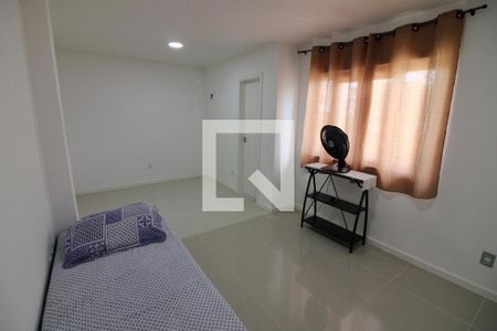 Casa de condomínio à venda com 240m², 3 quartos e 1 vagaSuíte 2