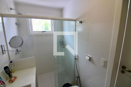 Casa de condomínio à venda com 240m², 3 quartos e 1 vagaBanheiro da Suíte