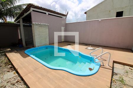 Casa de condomínio à venda com 240m², 3 quartos e 1 vagaPiscina 