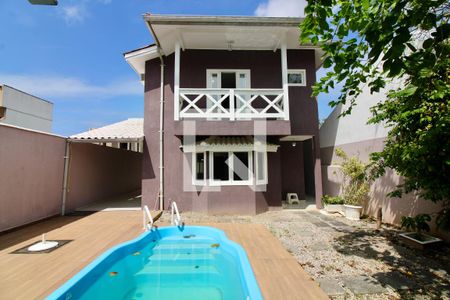 Casa de condomínio à venda com 240m², 3 quartos e 1 vagaPiscina 