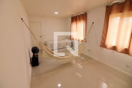 Casa de condomínio à venda com 240m², 3 quartos e 1 vagaQuarto