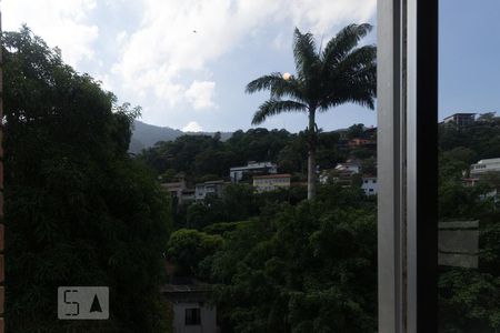 Apartamento à venda com 80m², 2 quartos e 1 vagaVista da Suíte 2