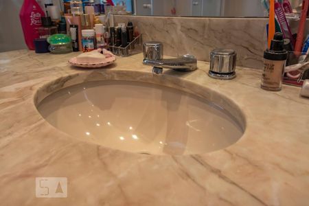 Apartamento para alugar com 450m², 4 quartos e 4 vagasBanheiro da suíte 3