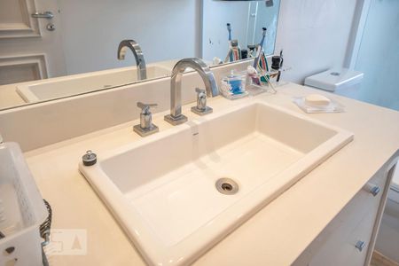 Apartamento para alugar com 450m², 4 quartos e 4 vagasBanheiro 2 da suíte 1