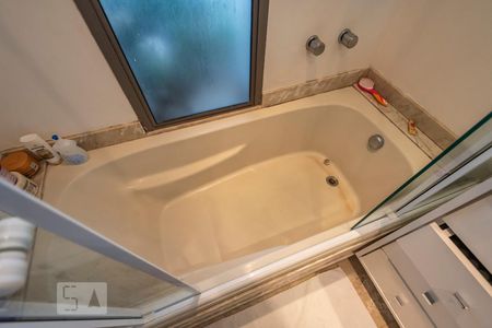 Apartamento para alugar com 450m², 4 quartos e 4 vagasBanheiro da suíte 3