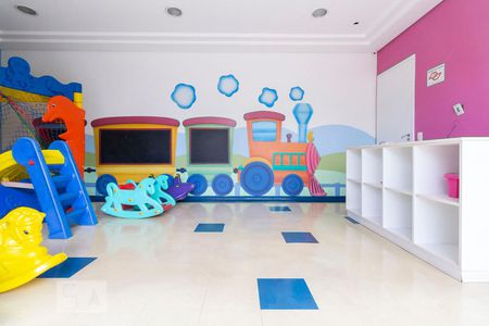 Studio para alugar com 28m², 1 quarto e 1 vaga Studio para alugar com 28m², 1 quarto e 1 vagaBrinquedoteca