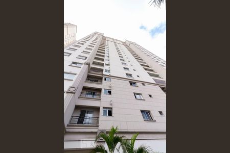 Studio para alugar com 28m², 1 quarto e 1 vaga Studio para alugar com 28m², 1 quarto e 1 vagaFachada