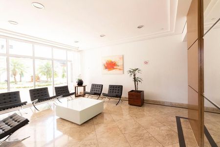 Studio para alugar com 28m², 1 quarto e 1 vaga Studio para alugar com 28m², 1 quarto e 1 vagaHall de entrada