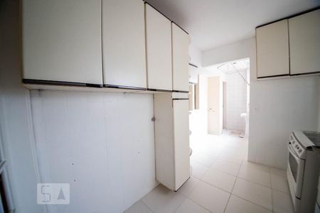 Apartamento à venda com 72m², 2 quartos e sem vagaCozinha