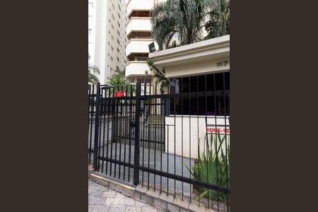 Apartamento à venda com 100m², 3 quartos e 1 vagaFachada