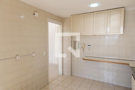 Apartamento à venda com 77m², 2 quartos e 1 vagaCozinha