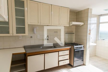 Apartamento à venda com 77m², 2 quartos e 1 vagaCozinha