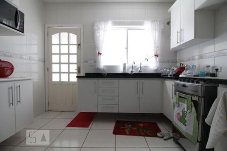 Casa à venda com 116m², 3 quartos e 2 vagasCozinha