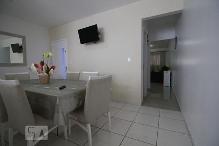 Casa à venda com 116m², 3 quartos e 2 vagasSala de jantar