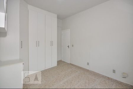 Apartamento à venda com 60m², 2 quartos e 1 vaga Apartamento à venda com 60m², 2 quartos e 1 vagaQuarto 1