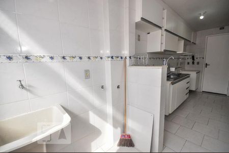 Apartamento à venda com 60m², 2 quartos e 1 vaga Apartamento à venda com 60m², 2 quartos e 1 vagaCozinha e Área de Serviço