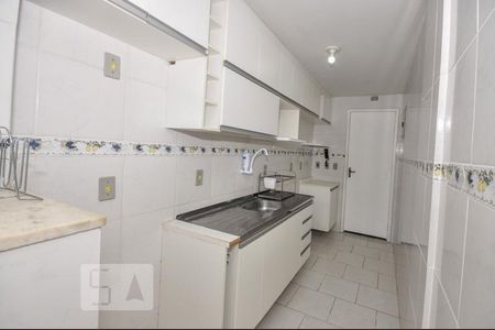 Apartamento à venda com 60m², 2 quartos e 1 vaga Apartamento à venda com 60m², 2 quartos e 1 vagaCozinha e Área de Serviço