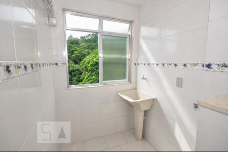Apartamento à venda com 60m², 2 quartos e 1 vaga Apartamento à venda com 60m², 2 quartos e 1 vagaCozinha e Área de Serviço