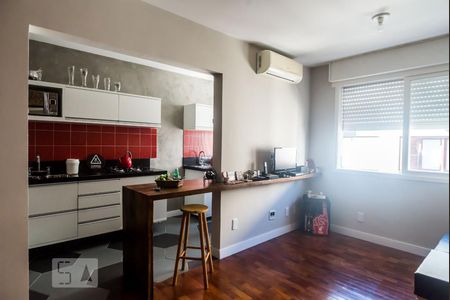 Sala de apartamento à venda com 1 quarto, 40m² em Petrópolis, Porto Alegre