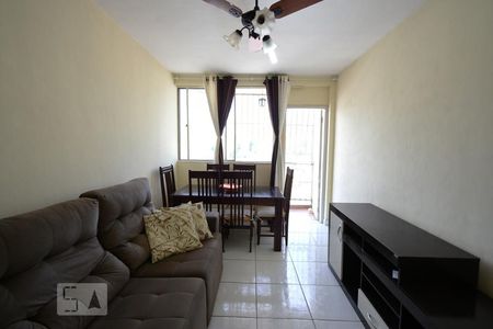 Sala  de apartamento para alugar com 2 quartos, 68m² em Fonseca, Niterói