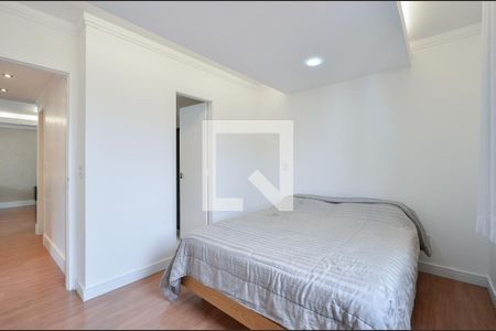Apartamento à venda com 85m², 3 quartos e 2 vagas Apartamento à venda com 85m², 3 quartos e 2 vagasSuíte