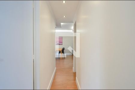 Apartamento à venda com 85m², 3 quartos e 2 vagas Apartamento à venda com 85m², 3 quartos e 2 vagasCorredor