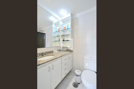 Apartamento à venda com 85m², 3 quartos e 2 vagas Apartamento à venda com 85m², 3 quartos e 2 vagasBanheiro da Suíte